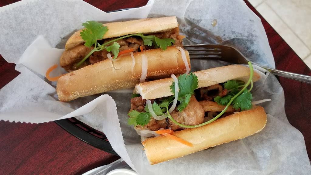 Pho Viez | restaurant | 3971 S Main St, Mineral Ridge, OH 44440, USA | 3303490889 OR +1 330-349-0889