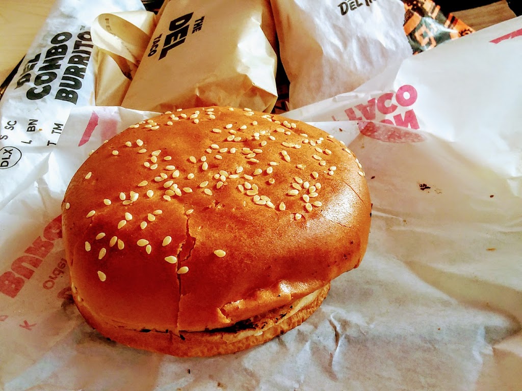 Del Taco | meal takeaway | 1321 N Riverside Dr, Española, NM 87532, USA | 5057535007 OR +1 505-753-5007