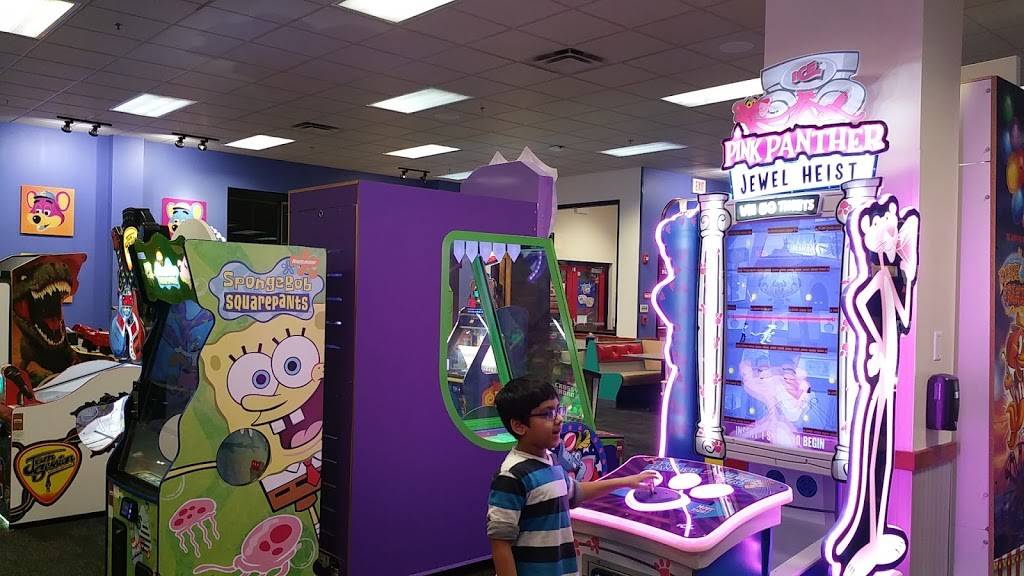 Little Caesars Pizza | meal takeaway | 16022 S Harlem Ave, Tinley Park, IL 60477, USA | 7084290081 OR +1 708-429-0081