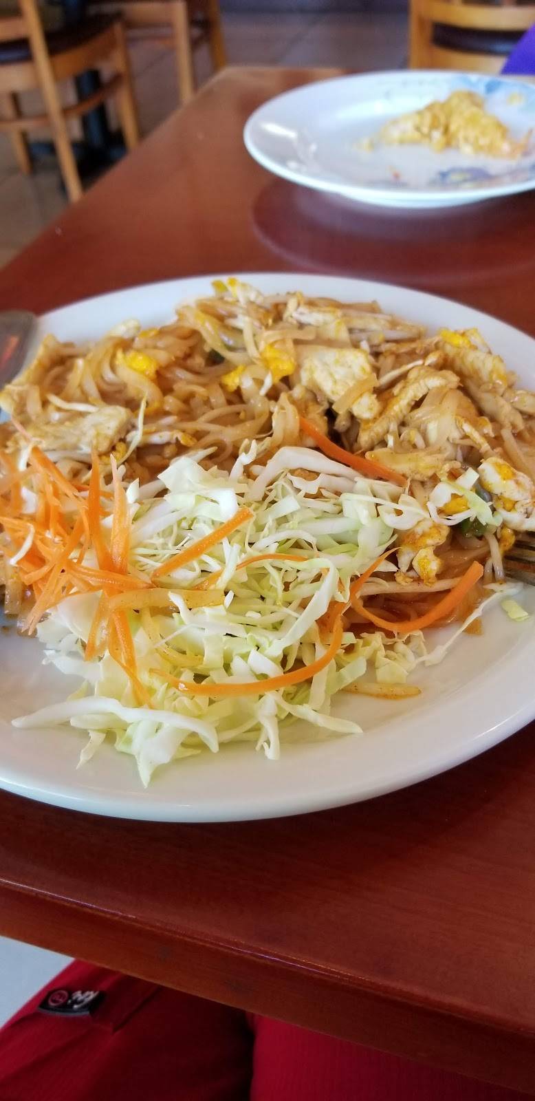 Garden Thai Restaurant | restaurant | 1764 E Lugonia Ave #104, Redlands, CA 92374, USA | 9093899890 OR +1 909-389-9890