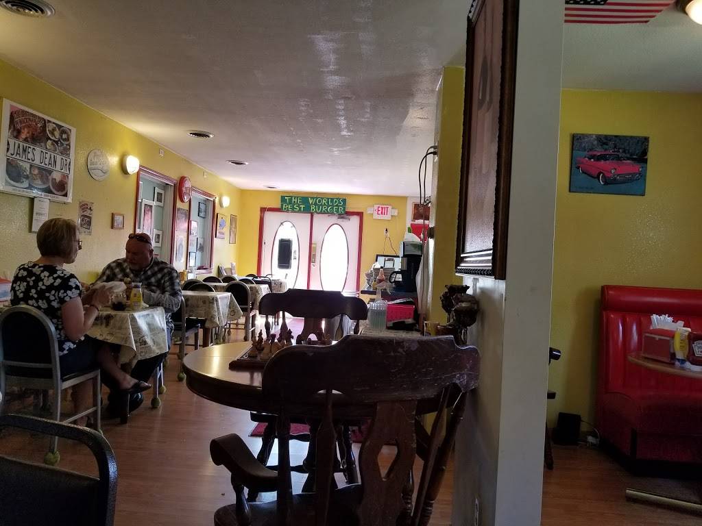 Bridgeview Diner | restaurant | 110 W Central Ave, Mackinaw City, MI 49701, USA | 2314365339 OR +1 231-436-5339