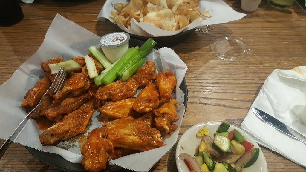 Carolina Wings & Rib House | restaurant | 1767 S Lake Dr, Lexington, SC 29073, USA | 8038080488 OR +1 803-808-0488