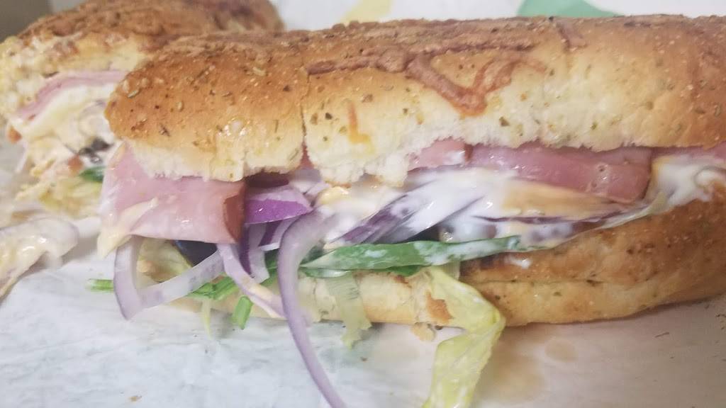 Subway Restaurants | restaurant | Basswood Retail Plaza, 3088 Basswood Blvd Suite # 100, Fort Worth, TX 76137, USA | 8173064906 OR +1 817-306-4906