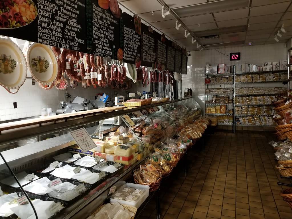 Liuzzi Gourmet Food Market | restaurant | 322 State St, North Haven, CT 06473, USA | 2032484356 OR +1 203-248-4356