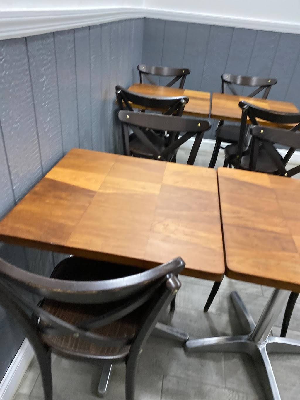 Nonnaz Pizza & Italian Restaurant | restaurant | 49-14 30th Ave, Queens, NY 11377, USA | 7188061165 OR +1 718-806-1165