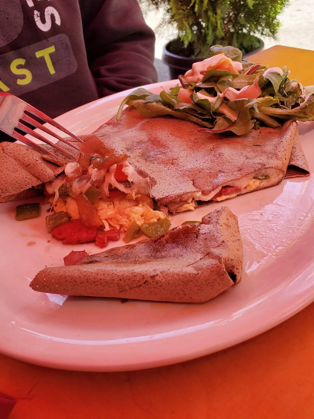 Ninas Cafe | restaurant | 6626 Atlantic Ave, Bell, CA 90201, USA | 3234849640 OR +1 323-484-9640