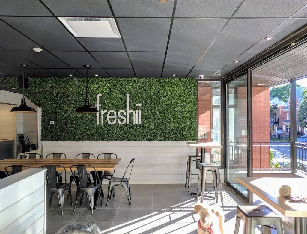 Freshii | restaurant | 47 Boulevard René-Lévesque E, Québec, QC G1R 2C3, Canada | 5813183646 OR +1 581-318-3646
