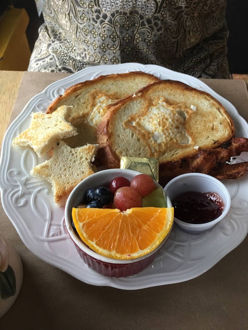 Three Little Birds Cafe | cafe | 65 Windermere Blvd, Charleston, SC 29407, USA | 8432253065 OR +1 843-225-3065