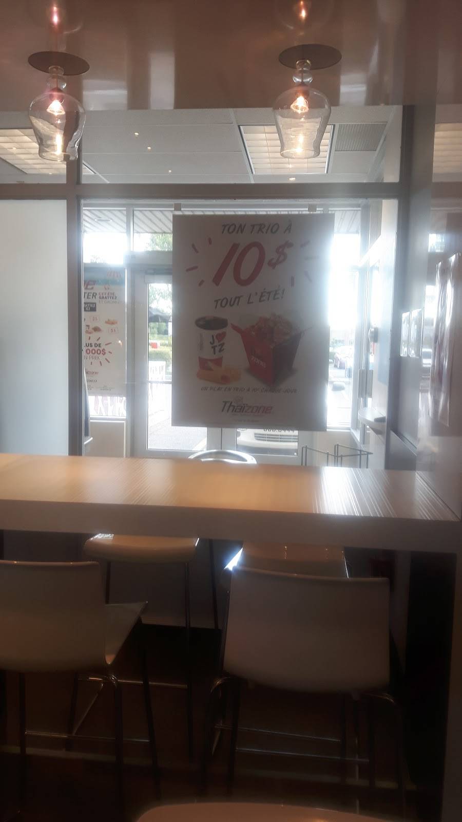 Thaïzone | restaurant | 469 Avenue Taniata, Saint-Romuald, QC G6W 5M6, Canada | 4188399444 OR +1 418-839-9444