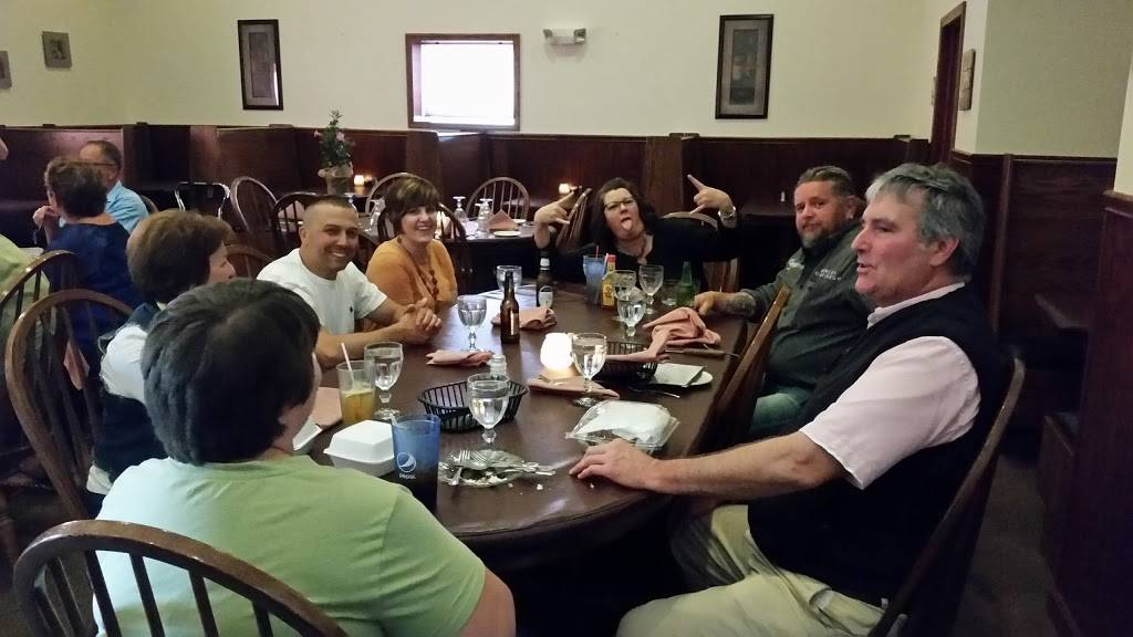 Malcuits Tavern | restaurant | 719 S Wooster Ave, Strasburg, OH 44680, USA | 3308787898 OR +1 330-878-7898