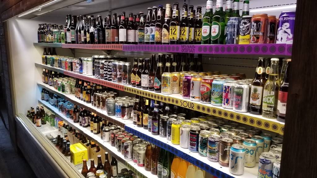 Tap & Six | restaurant | 23 Oak St, Roswell, GA 30075, USA | 6788783038 OR +1 678-878-3038