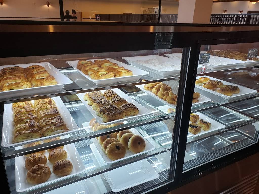 Tita Mias Filipino Restaurant & Cafe | restaurant | 8520 W Golf Rd, Niles, IL 60714, USA | 2249389955 OR +1 224-938-9955