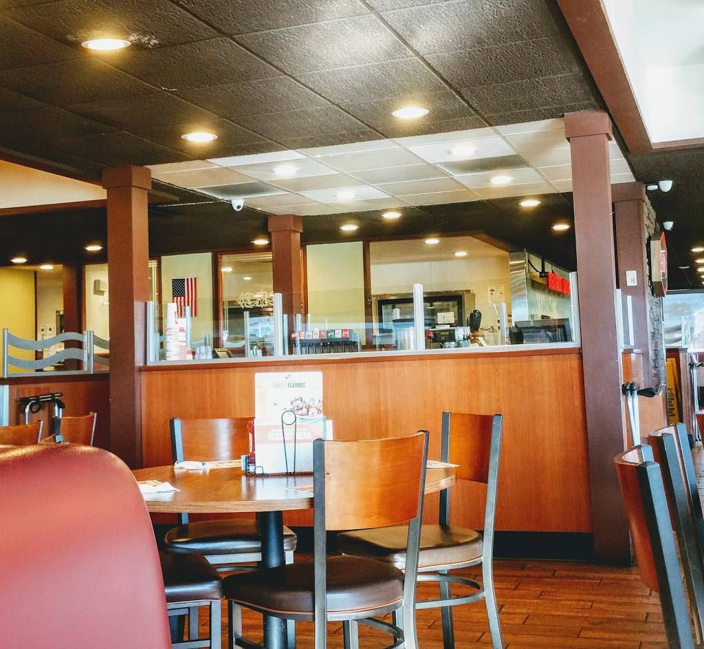 Dennys | restaurant | 6908 Miramar Rd, San Diego, CA 92121, USA | 8585786987 OR +1 858-578-6987
