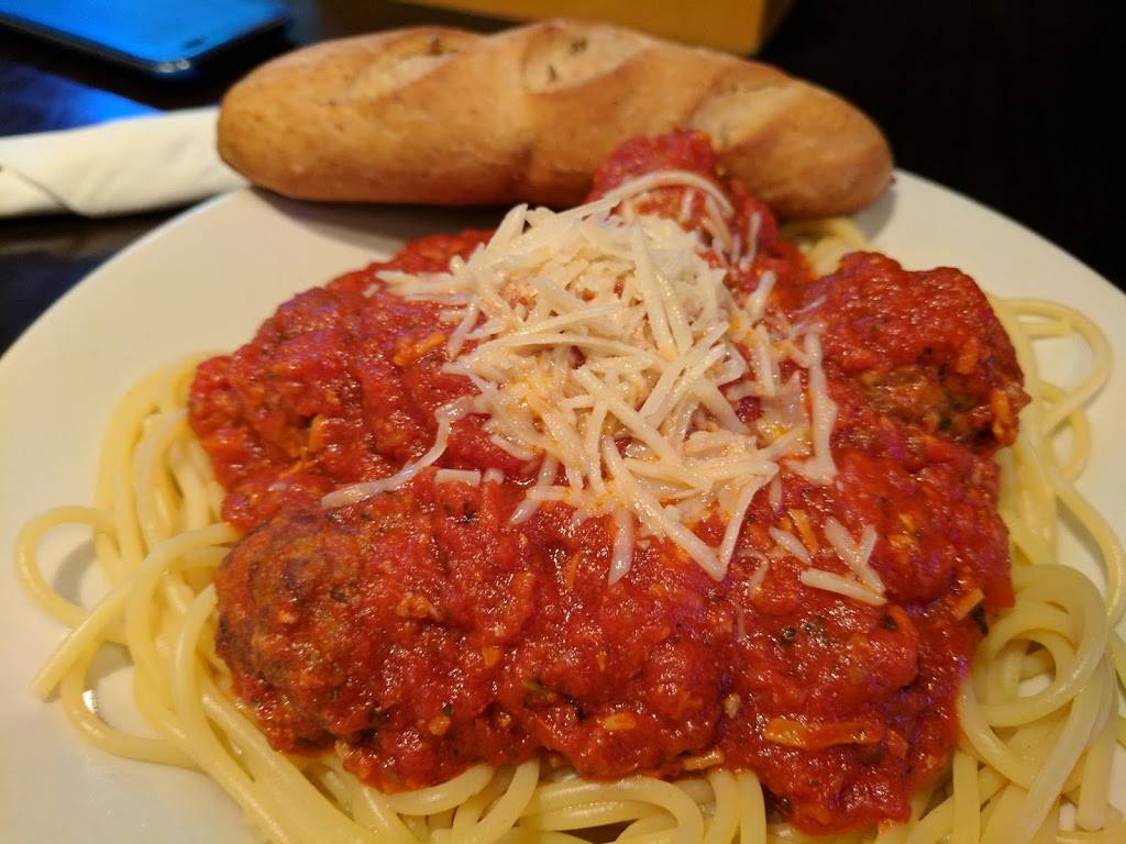 The Slinger House Pub & Grille | restaurant | 100 W Washington St, Slinger, WI 53086, USA | 2626448518 OR +1 262-644-8518