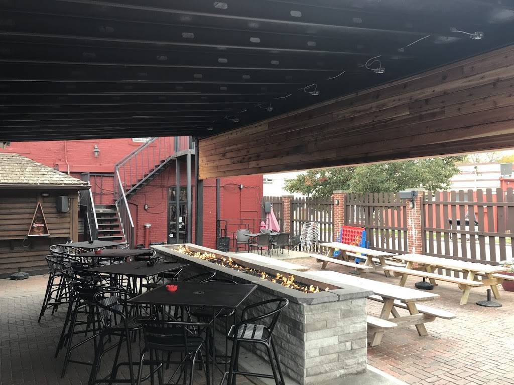 Brick House KC | restaurant | 400 E 31st St, Kansas City, MO 64108, USA | 8162553912 OR +1 816-255-3912