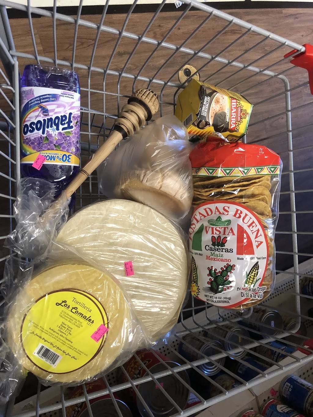 Mercado Latino Don Toro | restaurant | 15 Weems Ln, Winchester, VA 22601, USA | 5403233938 OR +1 540-323-3938