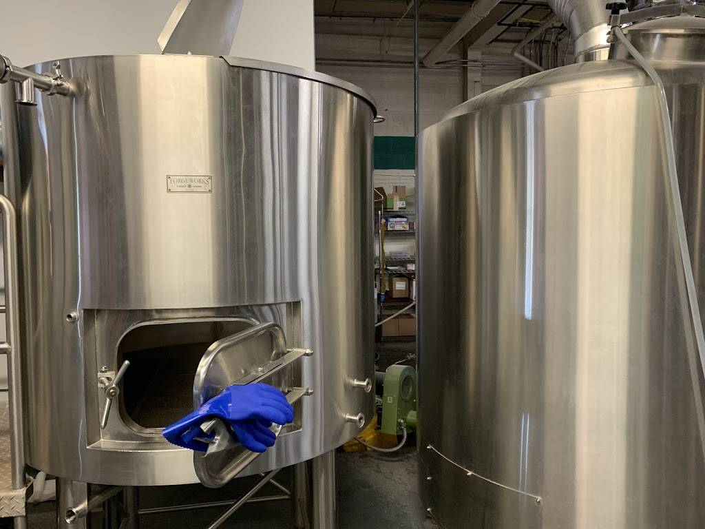 Newark Local Beer | restaurant | 540 Broad St, Newark, NJ 07102, USA | 9738562234 OR +1 973-856-2234