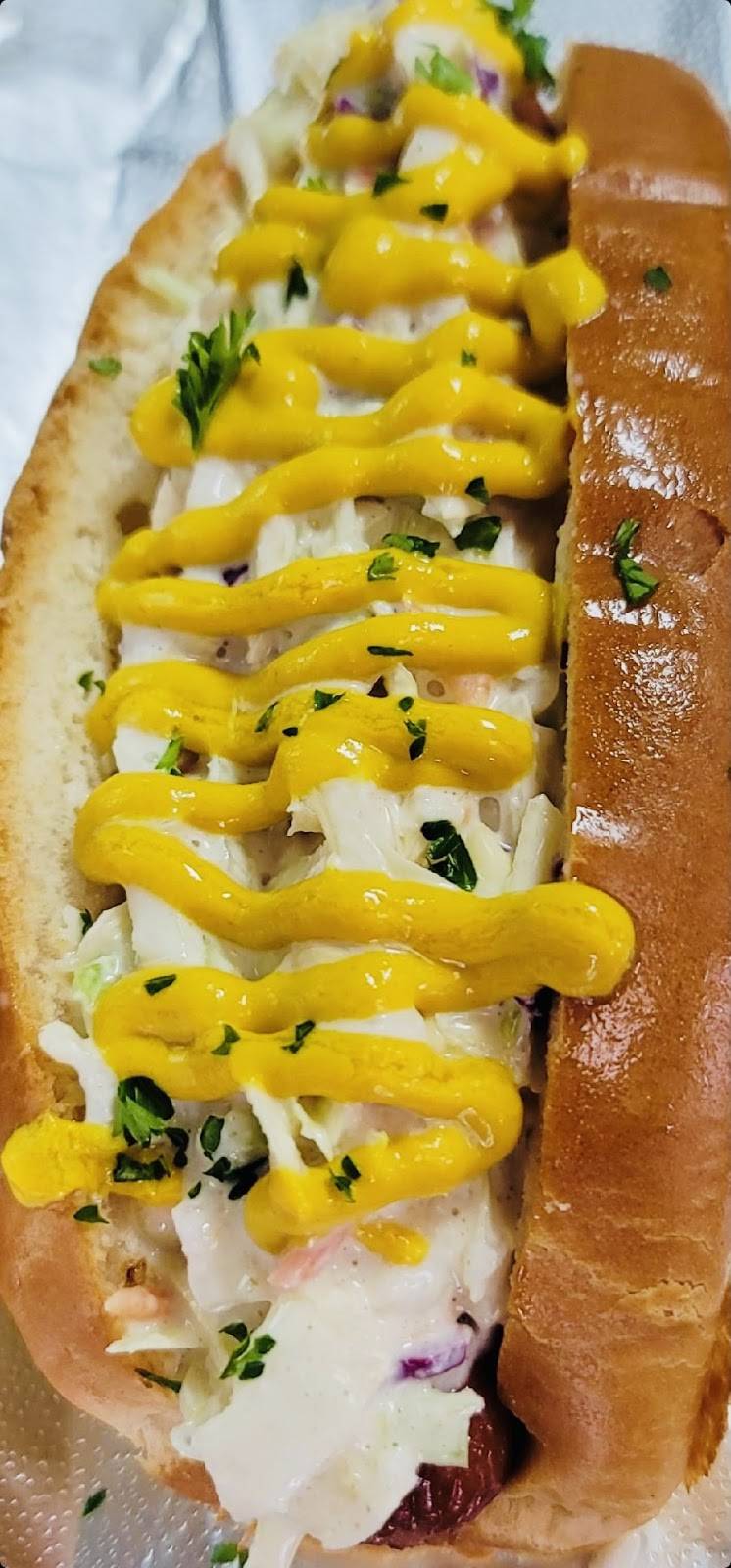 Sloppy Dogg | restaurant | 8036 Farm to Market 1960 Bypass Rd W, Humble, TX 77338, USA | 3463547779 OR +1 346-354-7779