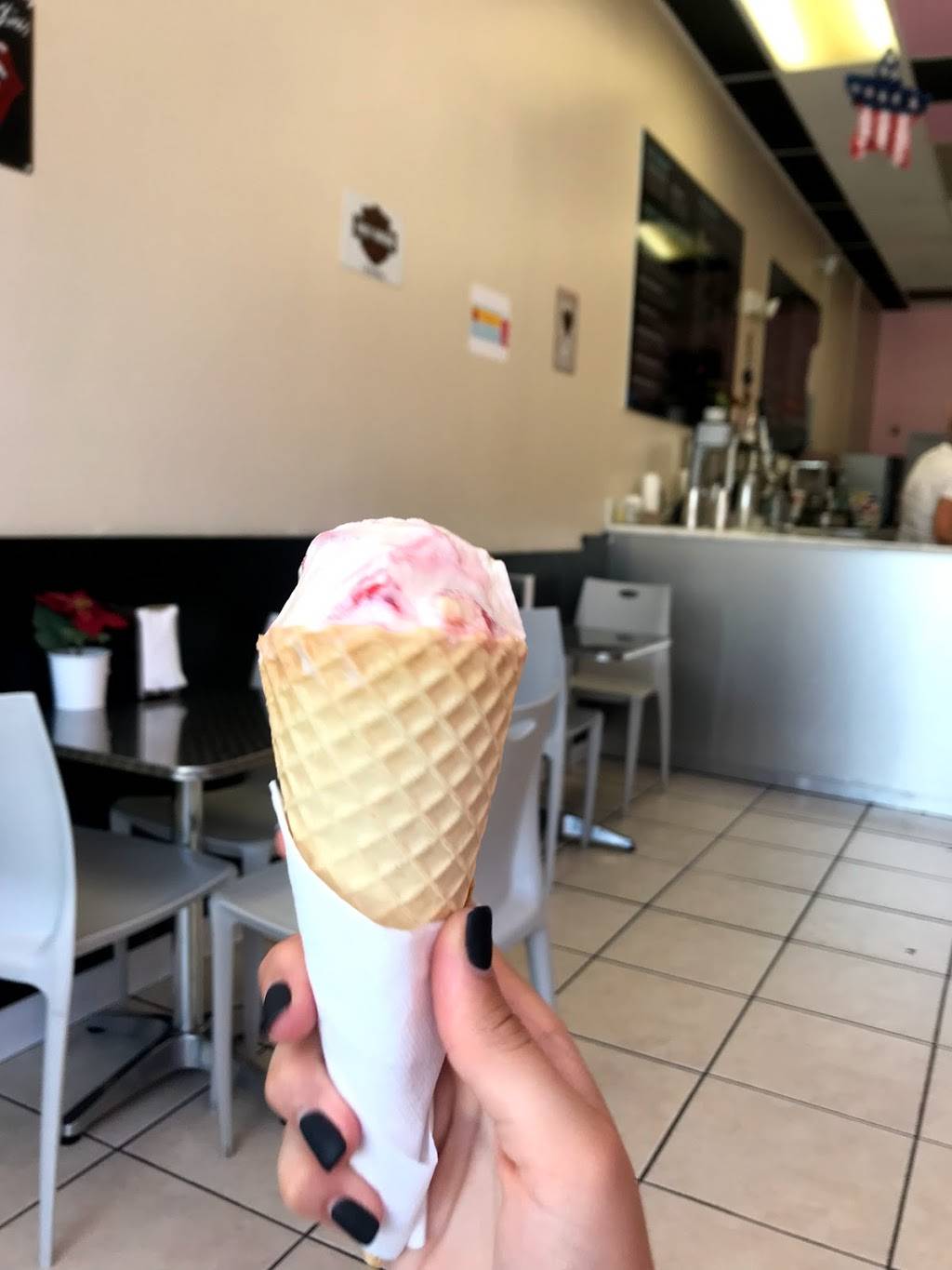 Heladeria Miami Beach | restaurant | 6993 Collins Ave, Miami Beach, FL 33141, USA | 3058650010 OR +1 305-865-0010