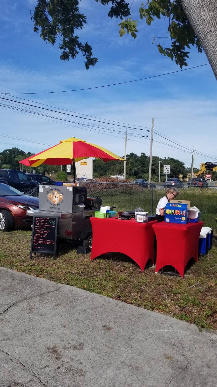 Pee Wees Rockin Dogs | meal takeaway | 2859 Holster Way, Orlando, FL 32822, USA | 4079562338 OR +1 407-956-2338