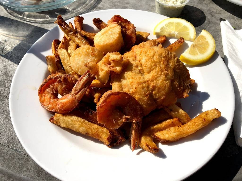 Bayside Pavilion | restaurant | 15 Georgia Shore Rd, St Albans City, VT 05478, USA | 8025240909 OR +1 802-524-0909