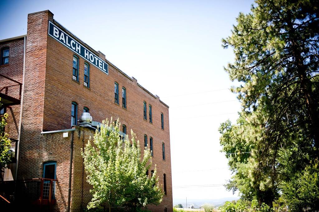 Balch Hotel | restaurant | 40 Heimrich St, Dufur, OR 97021, USA | 5414672277 OR +1 541-467-2277