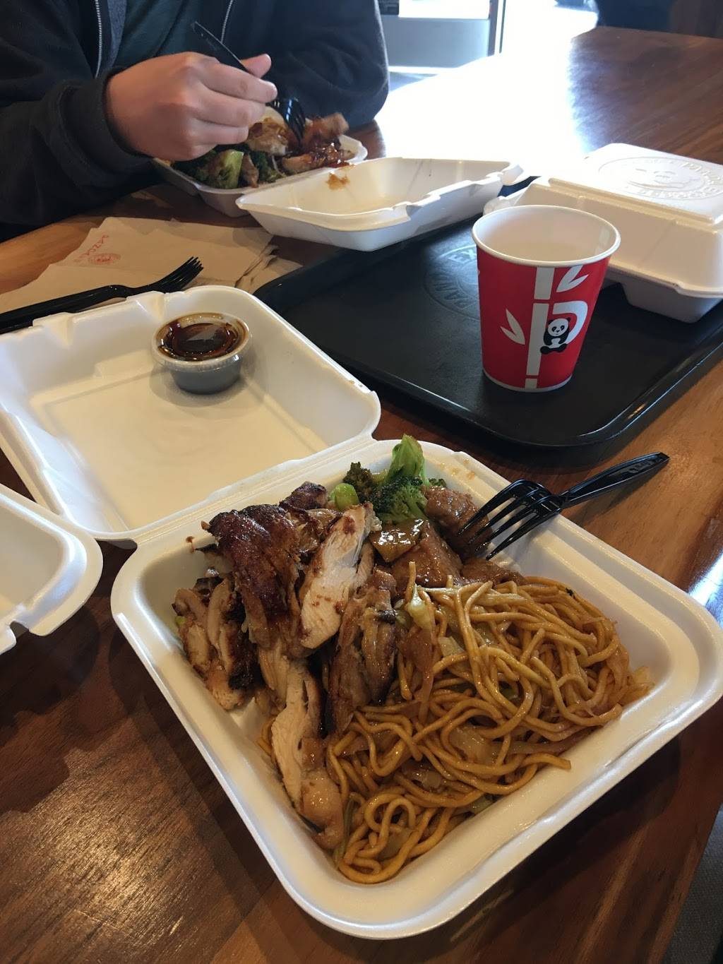 Panda Express | restaurant | 2719 Cassopolis St, Elkhart, IN 46514, USA | 5742649998 OR +1 574-264-9998