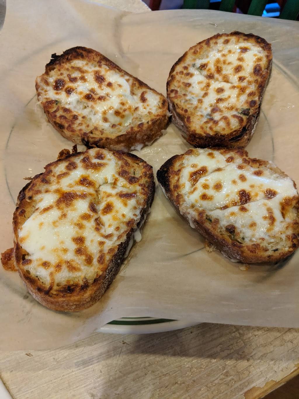 Mandolas Italian | restaurant | 12815 Shops Pkwy #400, Bee Cave, TX 78738, USA | 5126008500 OR +1 512-600-8500