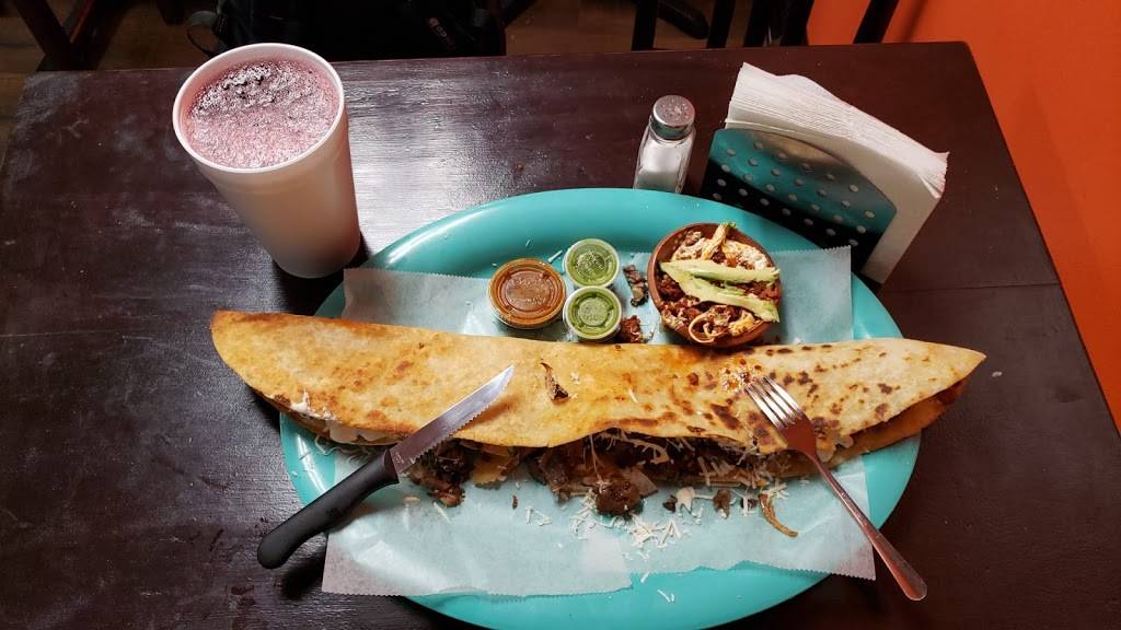 Que Chula es Puebla Marisqueria | restaurant | 206 Dayton Ave, Passaic, NJ 07055, USA | 8622491261 OR +1 862-249-1261