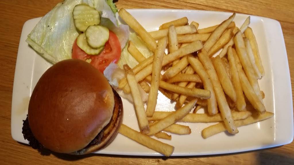 Applebees Grill + Bar | restaurant | 1301 Kansas Ave, Paola, KS 66071, USA | 9132942702 OR +1 913-294-2702