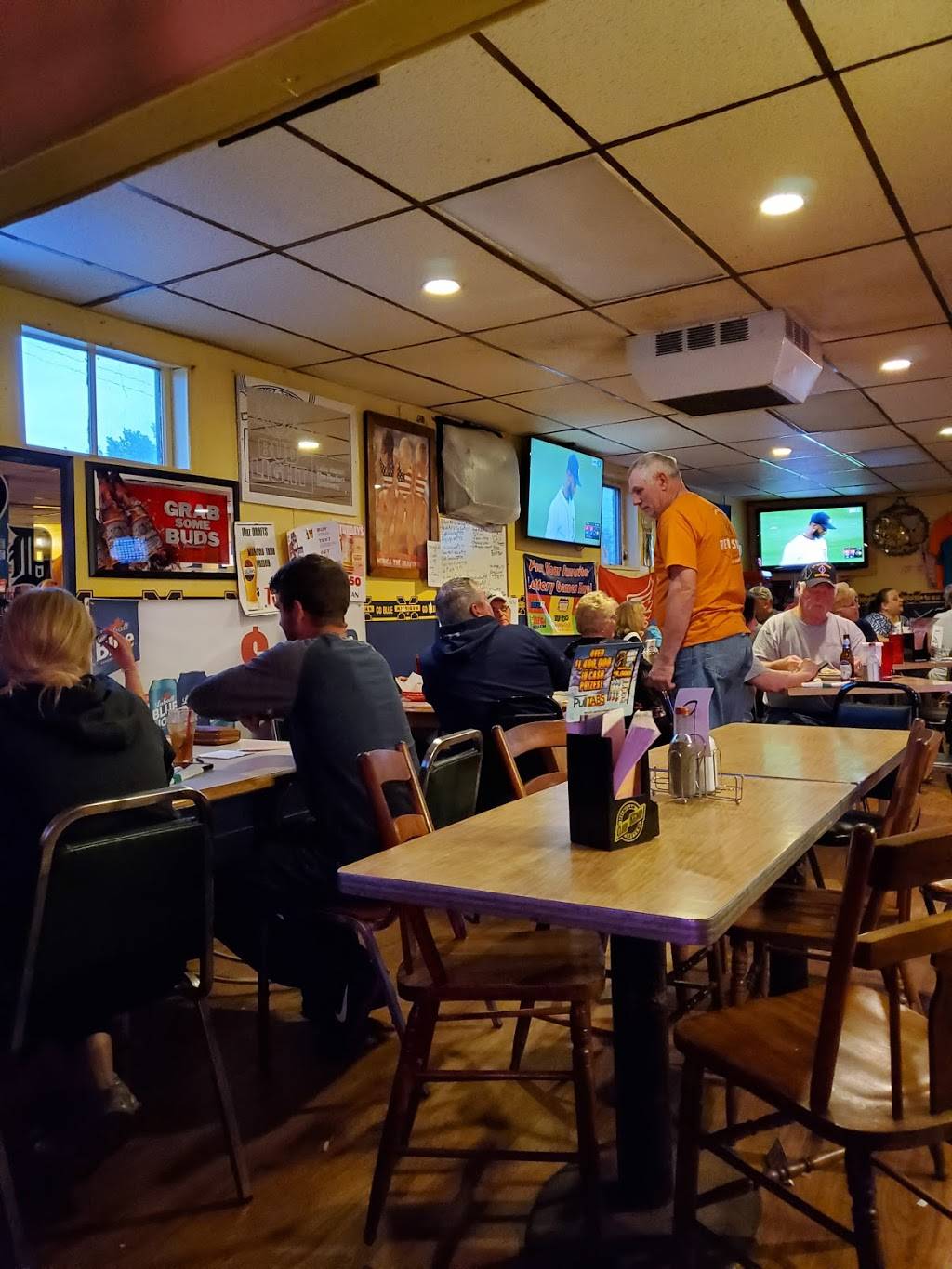 Port Hope Hotel | restaurant | 4405 Main St, Port Hope, MI 48468, USA | 9894284808 OR +1 989-428-4808