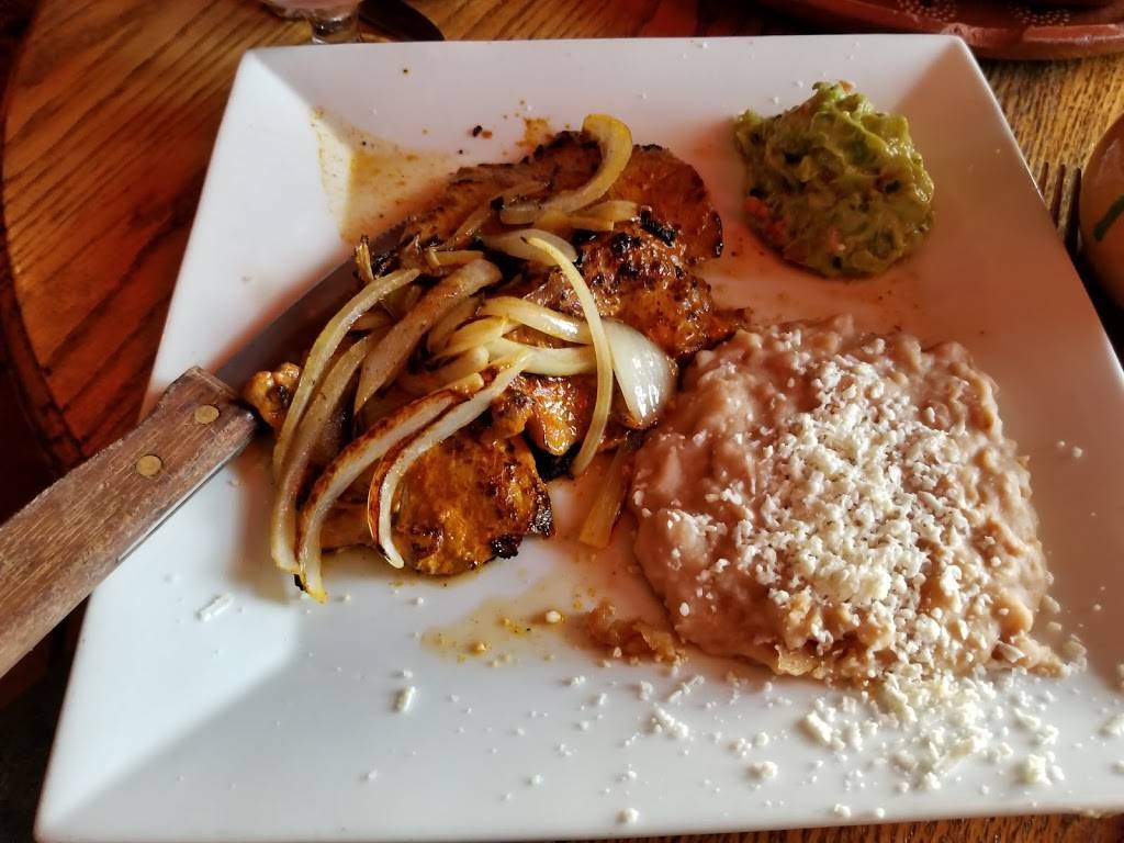 Los Moles Hecho En Casa | restaurant | 912 Lincoln Ave, San Rafael, CA 94901, USA | 4154535850 OR +1 415-453-5850