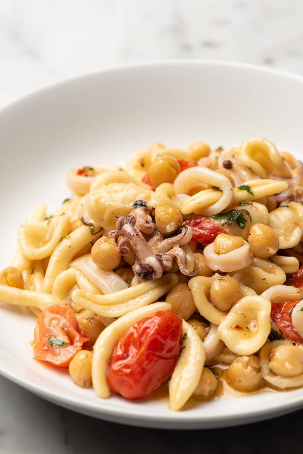 n10 | restaurant | 8436 W 3rd St, Los Angeles, CA 90048, USA | 3235910599 OR +1 323-591-0599