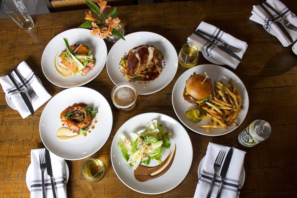 City Bar & Grille | restaurant | 395 Chandler St, Worcester, MA 01602, USA | 5087524222 OR +1 508-752-4222