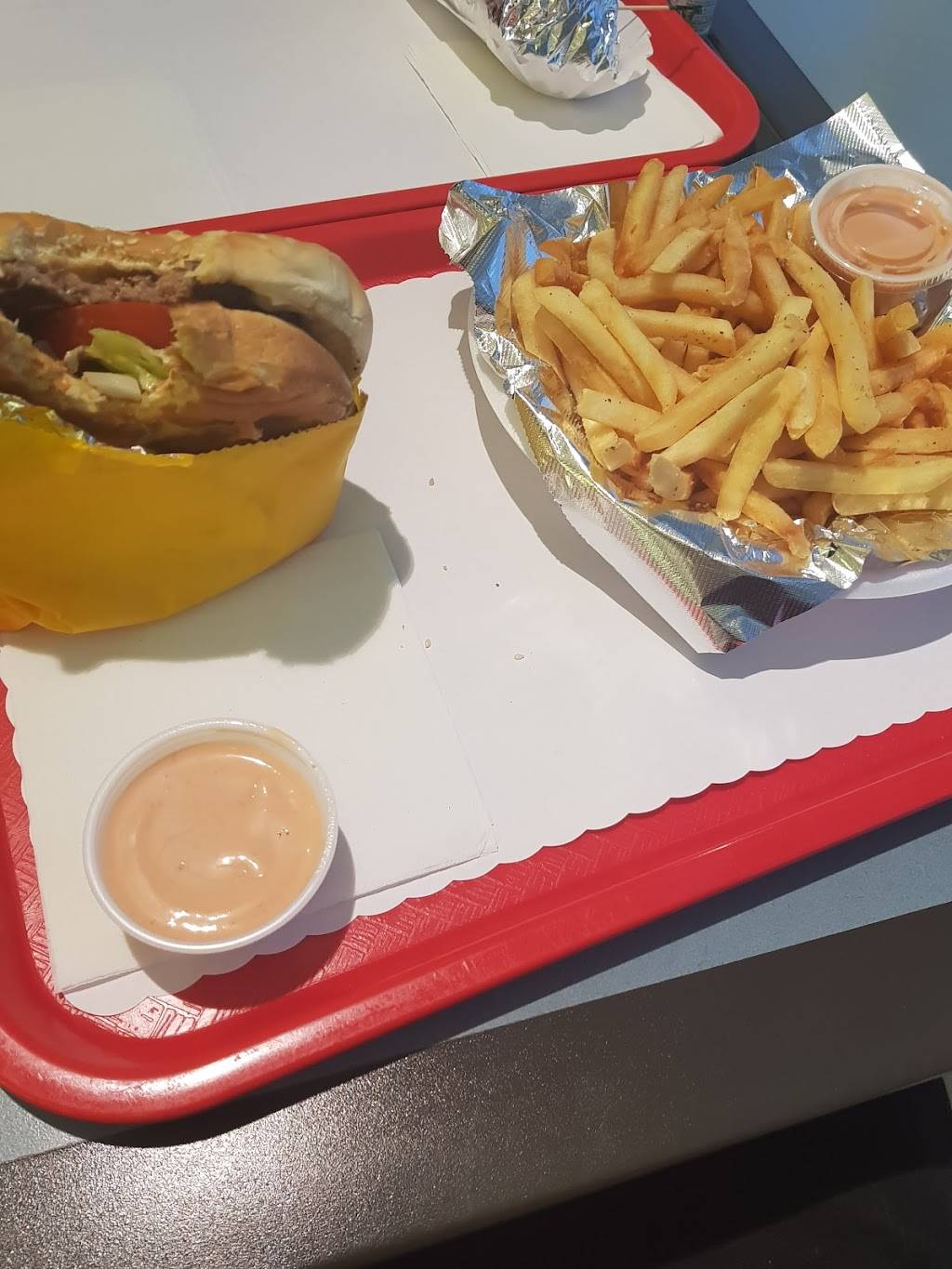 Logan Burgers & Sandwiches | restaurant | 1300 Main St, Logan, UT 84341, USA | 4357522464 OR +1 435-752-2464