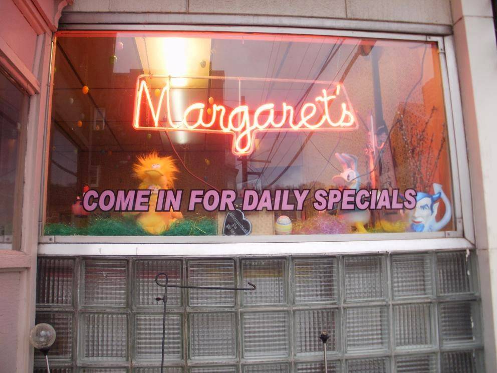 Margaret Helfers Good Eats Restaurant | restaurant | 24 West Lloyd Street, Shenandoah, PA 17976, USA | 5704000733 OR +1 570-400-0733