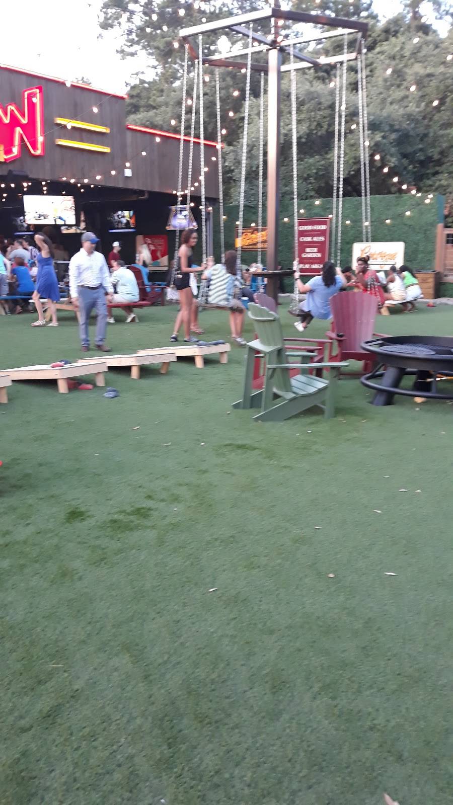 Little Woodrow’s Beaumont Bar & Grill | restaurant | 6210 Phelan Blvd, Beaumont, TX 77706, USA | 4098614200 OR +1 409-861-4200