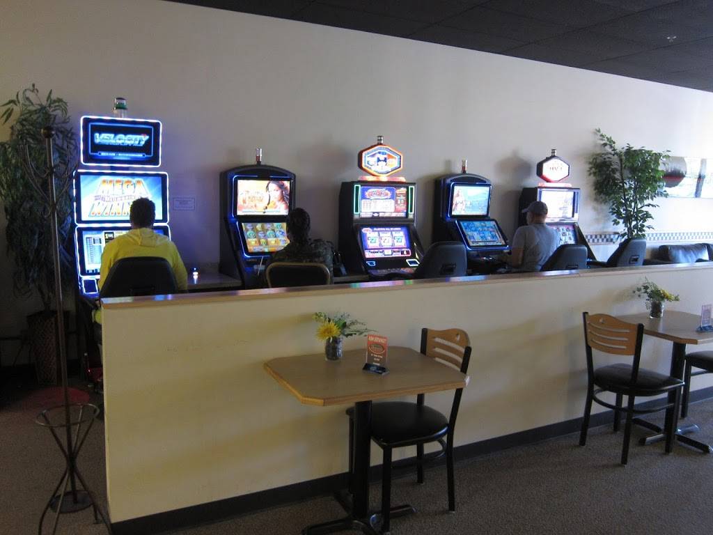 Elsies Place | cafe | 5555 St Charles Rd, Berkeley, IL 60163, USA | 7084015980 OR +1 708-401-5980