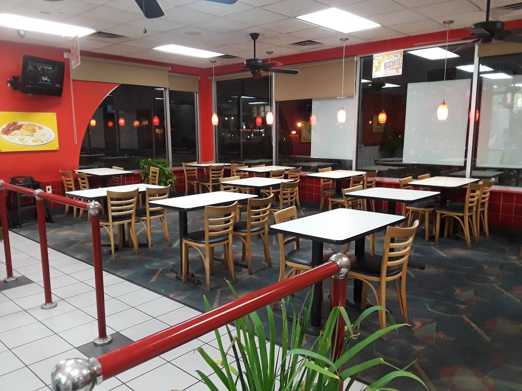 Krystal | restaurant | 10555 Suwannee Plaza Ln, Live Oak, FL 32060, USA | 3862080790 OR +1 386-208-0790