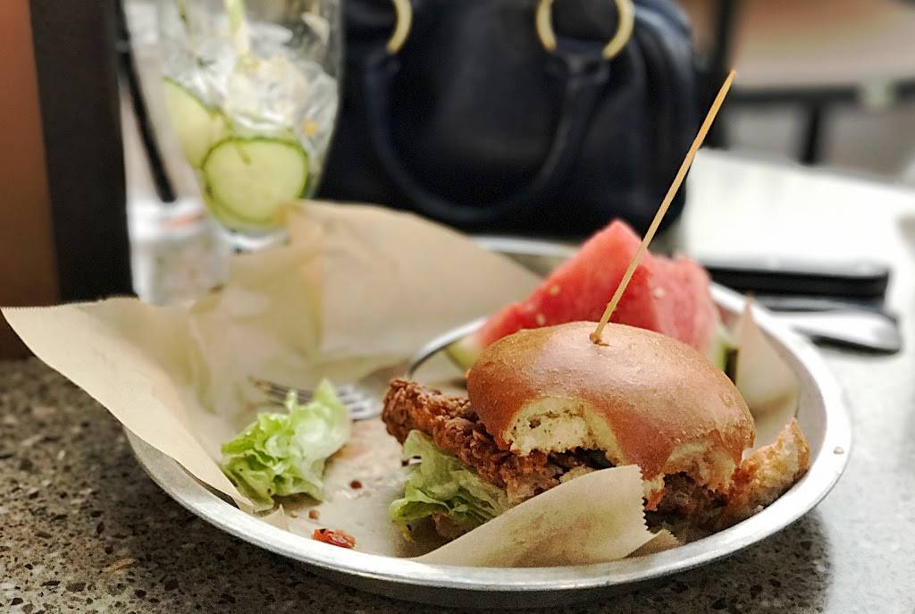 Lazy Dog Restaurant & Bar | restaurant | 1623 W Katella Ave, Orange, CA 92867, USA | 7147697020 OR +1 714-769-7020