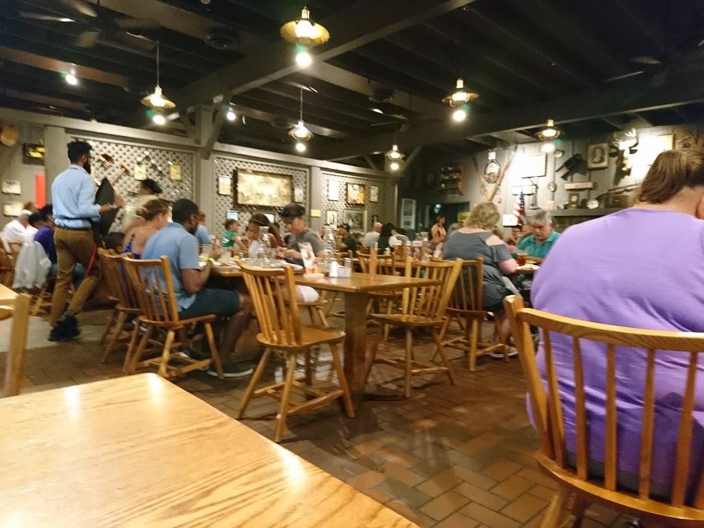 Cracker Barrel Old Country Store | restaurant | 10801 Battleview Pkwy, Manassas, VA 20109, USA | 7033694641 OR +1 703-369-4641