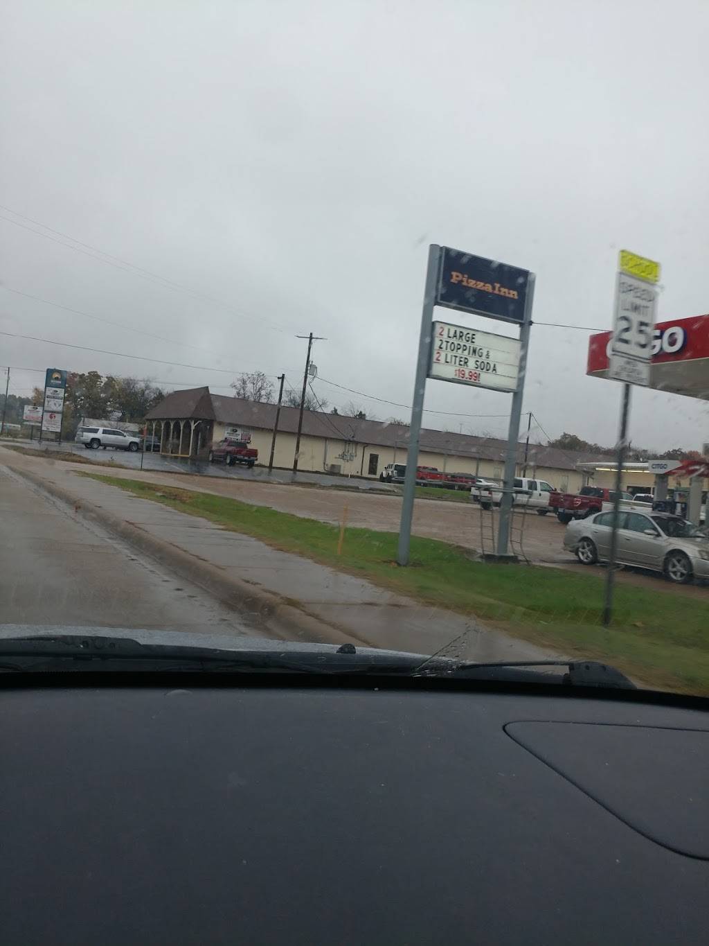 Pizza Inn Carryout | meal takeaway | 502 N Main St, Cave City, AR 72521, USA | 8702835696 OR +1 870-283-5696