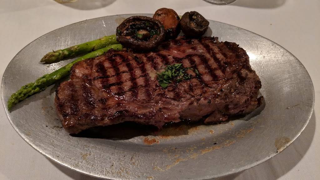 Charlies Steak House | restaurant | 4510 Dryades St, New Orleans, LA 70115, USA | 5048959323 OR +1 504-895-9323