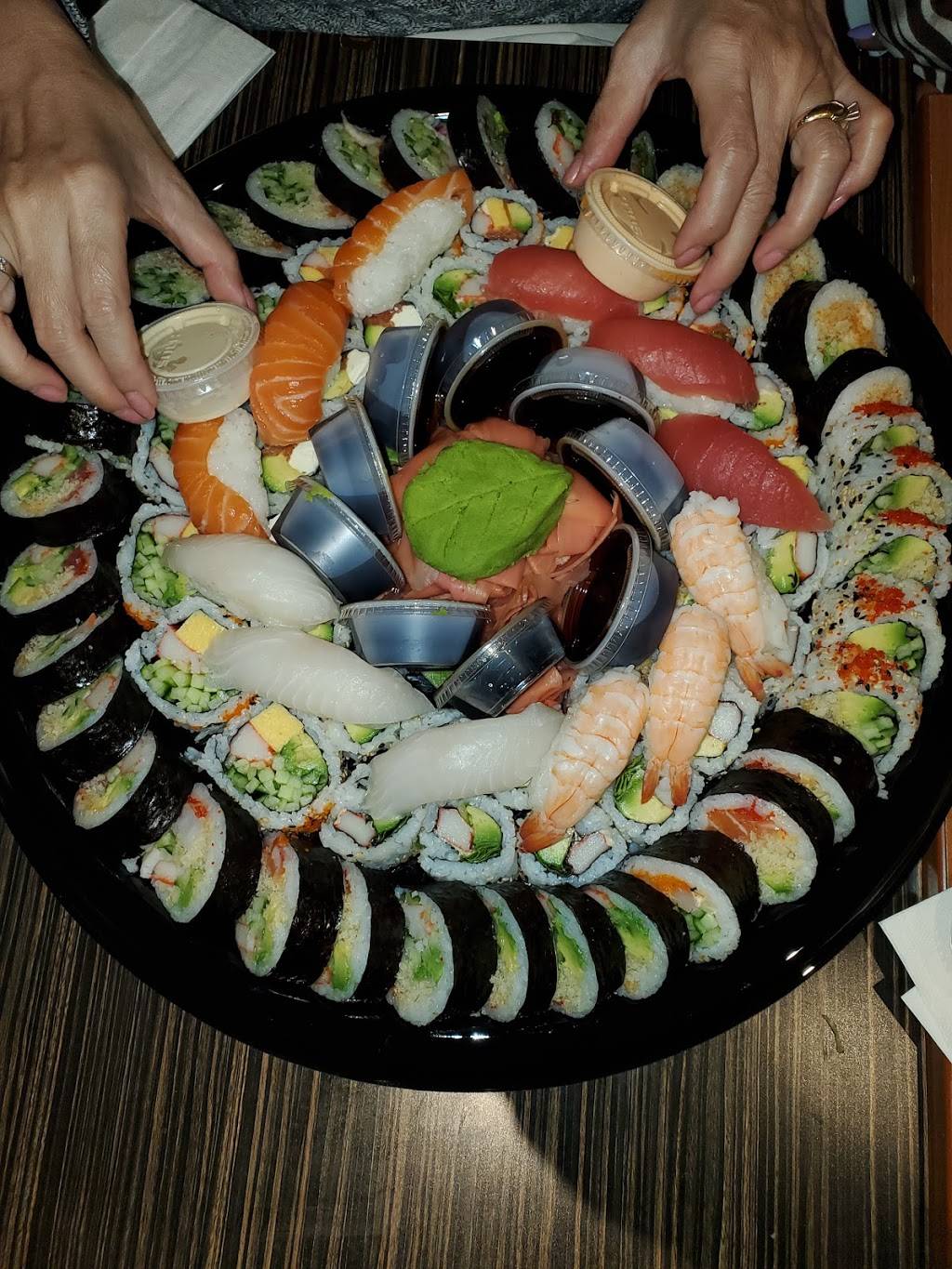 Viet Express | restaurant | 4536 Rue Wellington, Verdun, QC H4G 1W7, Canada | 5149039877 OR +1 514-903-9877