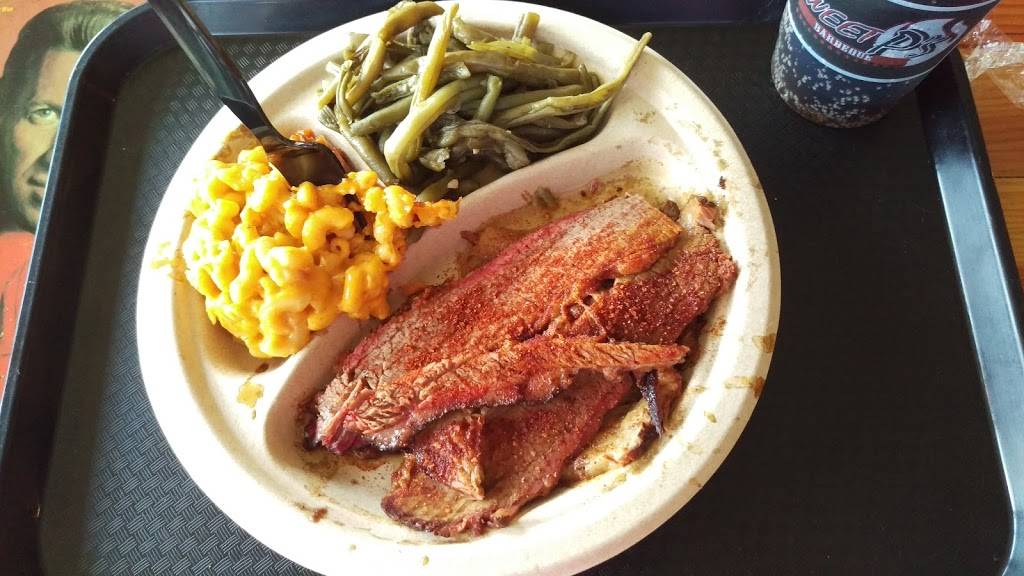 Sweet Ps Barbeque & Soul House | restaurant | 3725 Maryville Pike, Knoxville, TN 37920, USA | 8652477748 OR +1 865-247-7748