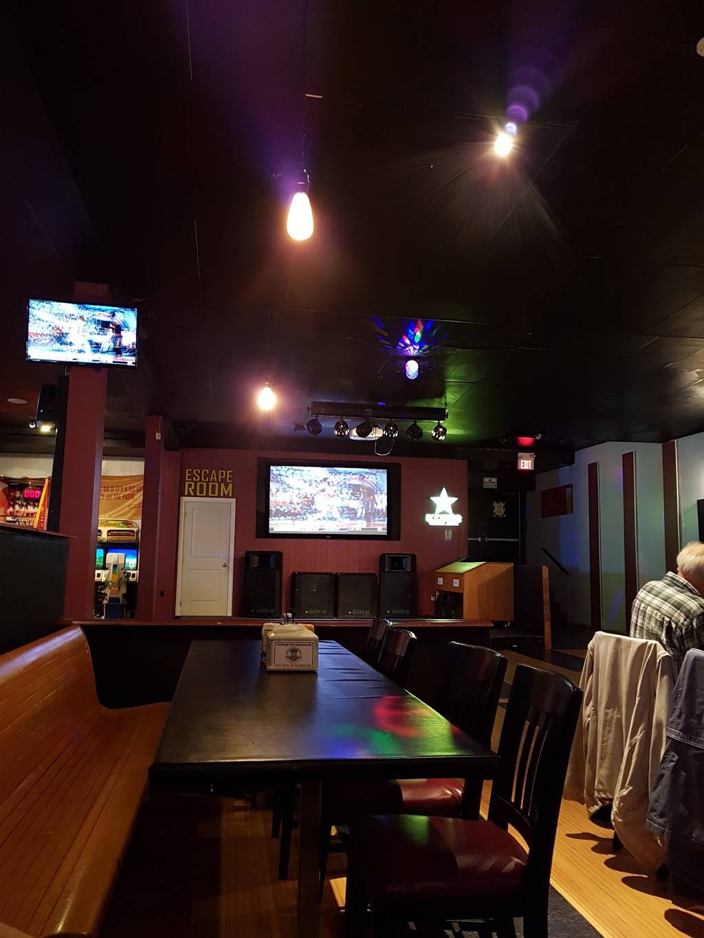 Sammy Krenshaws | restaurant | 51 Broadway, Tillsonburg, ON N4G 3P4, Canada | 5194090556 OR +1 519-409-0556