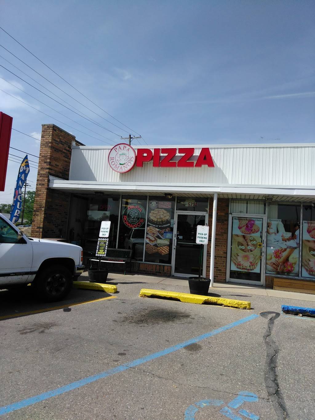 Papa Romanos Pizza | restaurant | 5724 N Telegraph Rd, Dearborn Heights, MI 48127, USA | 3132773888 OR +1 313-277-3888