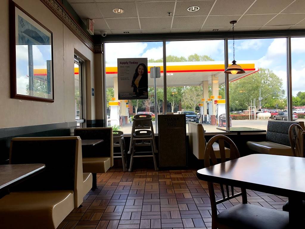 McDonalds | cafe | 800 Riverpoint Dr, West Sacramento, CA 95605, USA | 9163769000 OR +1 916-376-9000