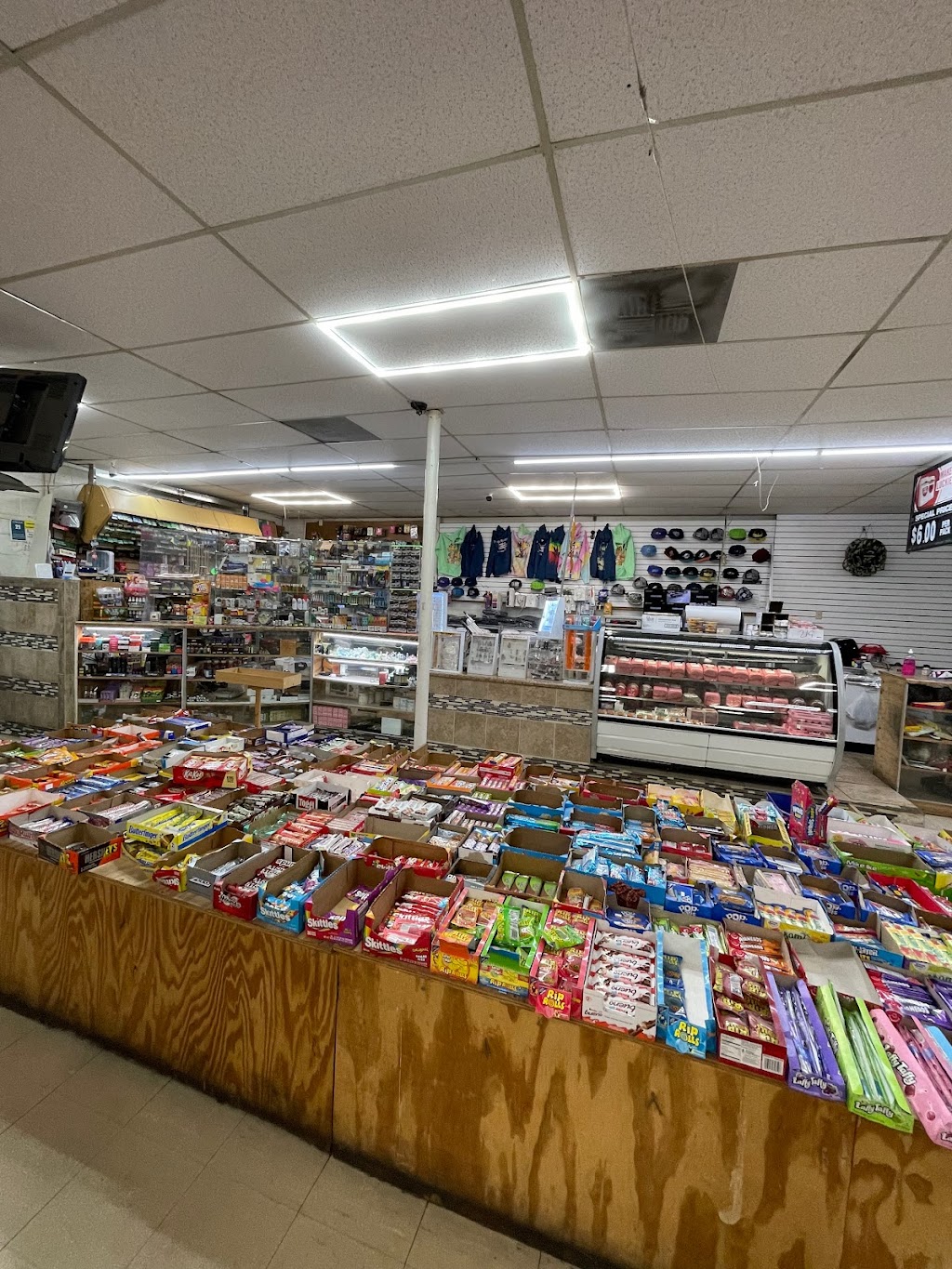 CityMart | restaurant | 512 W Broadway Ave, Forrest City, AR 72335, USA | 8706330154 OR +1 870-633-0154