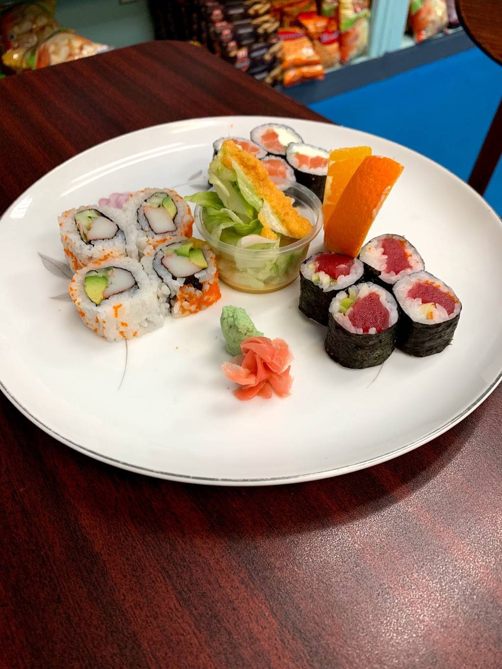 Indo Phil Market Buffet & Sushi | restaurant | 97 E Merritt Ave, Merritt Island, FL 32953, USA | 3217357892 OR +1 321-735-7892